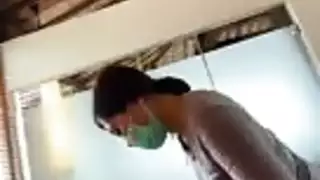 كاميرا خفية لجماع مع عاهرة – مقطع إباحي مجاني