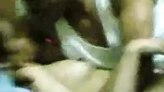 شاب يغتصب صاحبته في الغابة