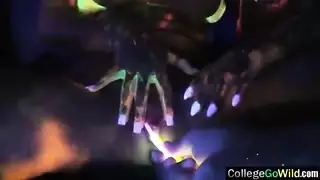 سكس بنت مع حصان نياك